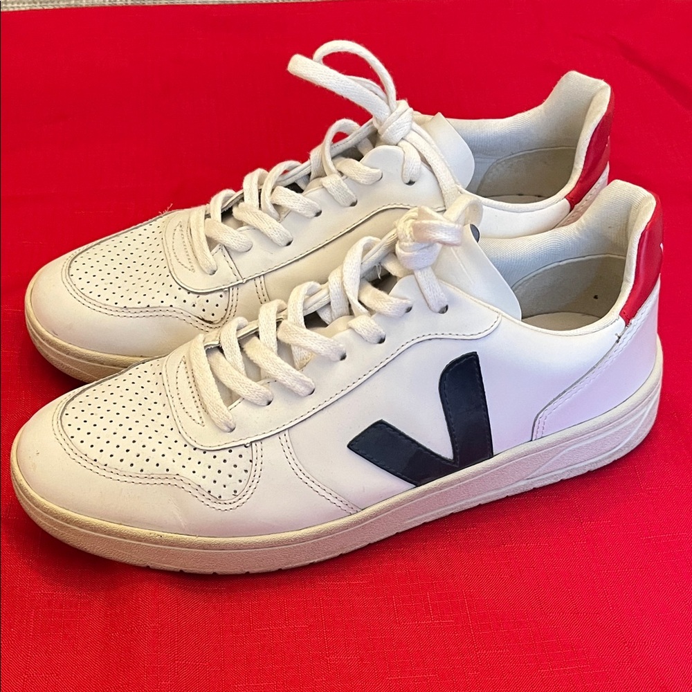 Veja V-10 Leather White Nautico Pekin
